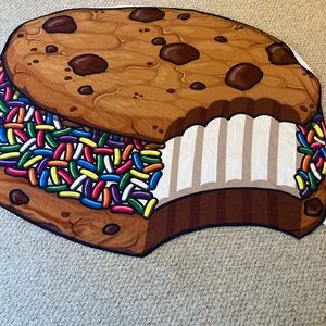 Giant cookie beach blanket